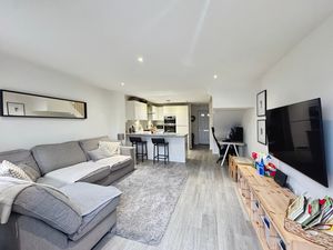 Photo 10- click for photo gallery